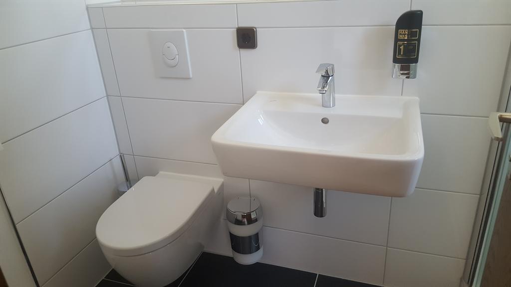 Hotel Alt Steinbach 스테인바크앰투너스 외부 사진